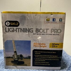 Lighting Bolt Pro Lightweight Portable Automatic Pitching Machine Baseball Ball